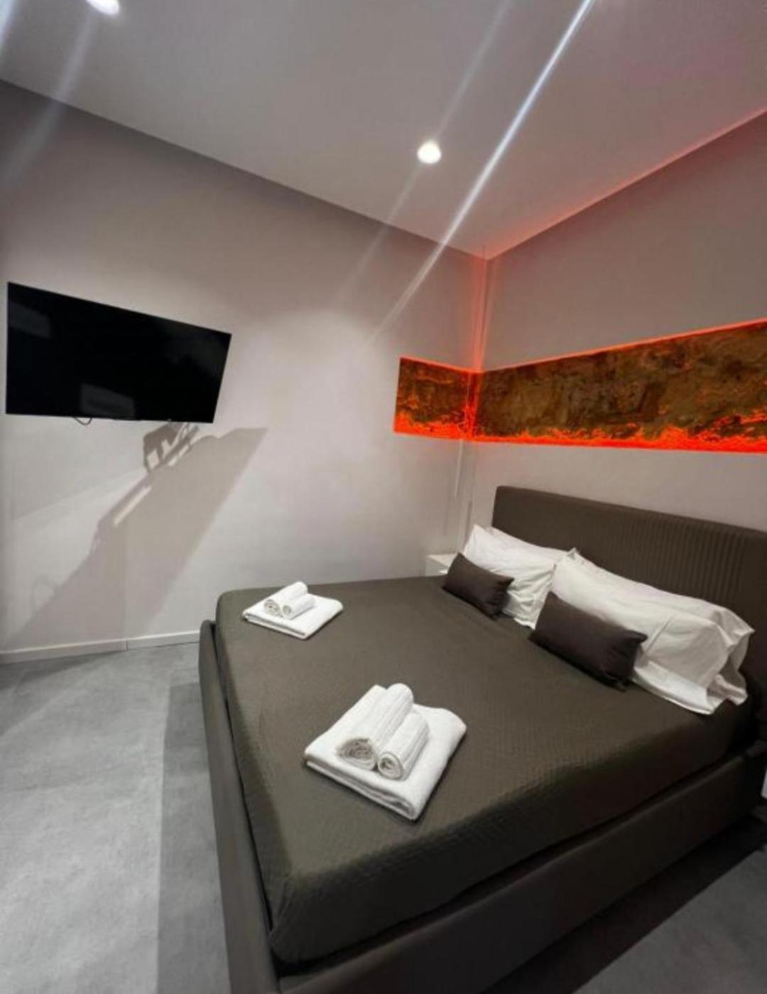 Politeama Centre Suite Palermo Exterior photo